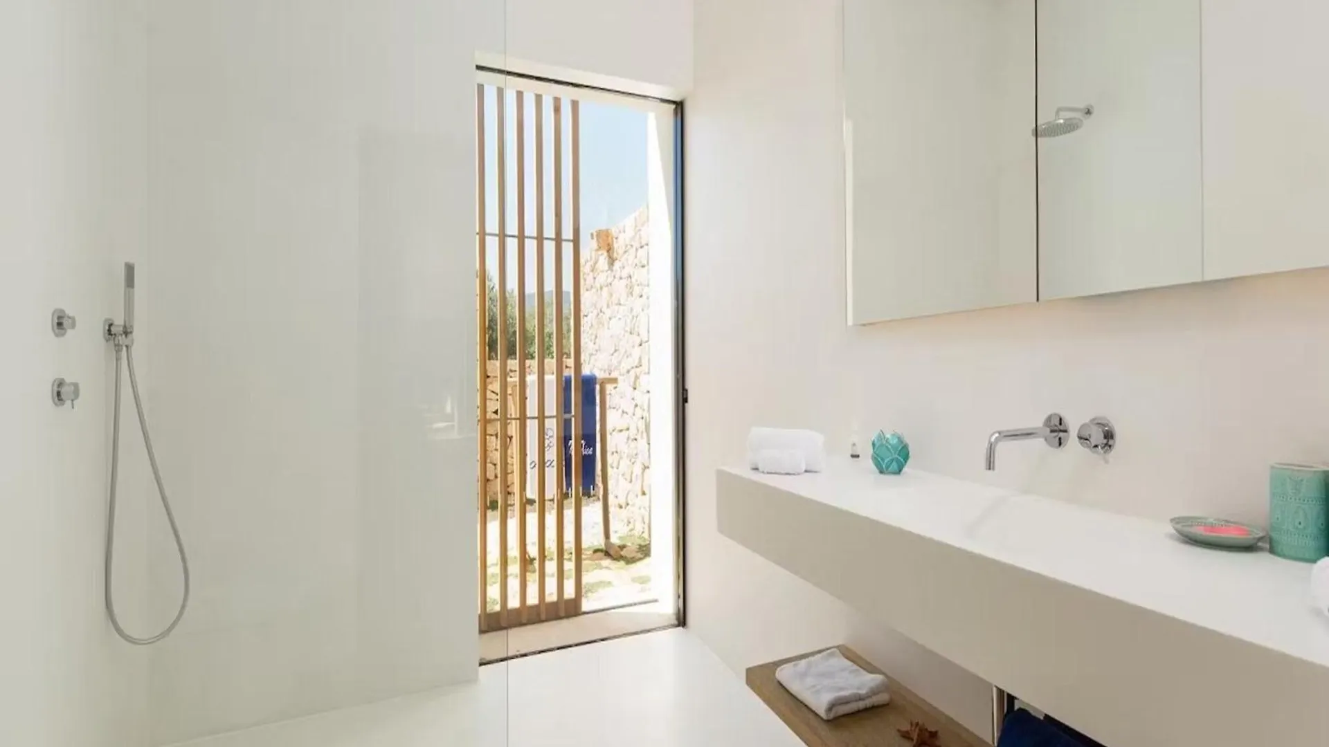 Modern Villa With Hot Tub Sant Josep de sa Talaia Spain