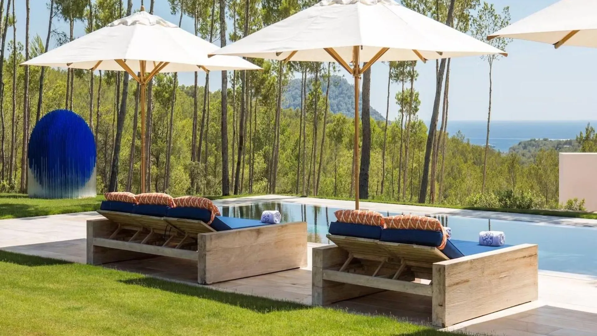 Modern Villa With Hot Tub Sant Josep de sa Talaia