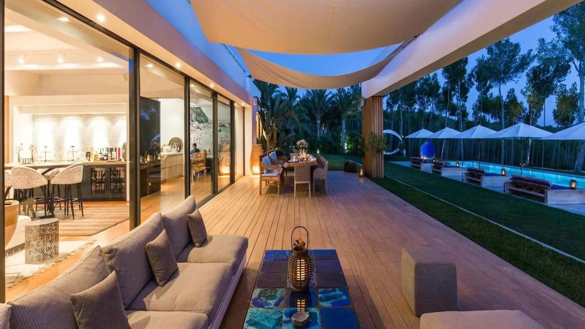 Modern Villa With Hot Tub Sant Josep de sa Talaia