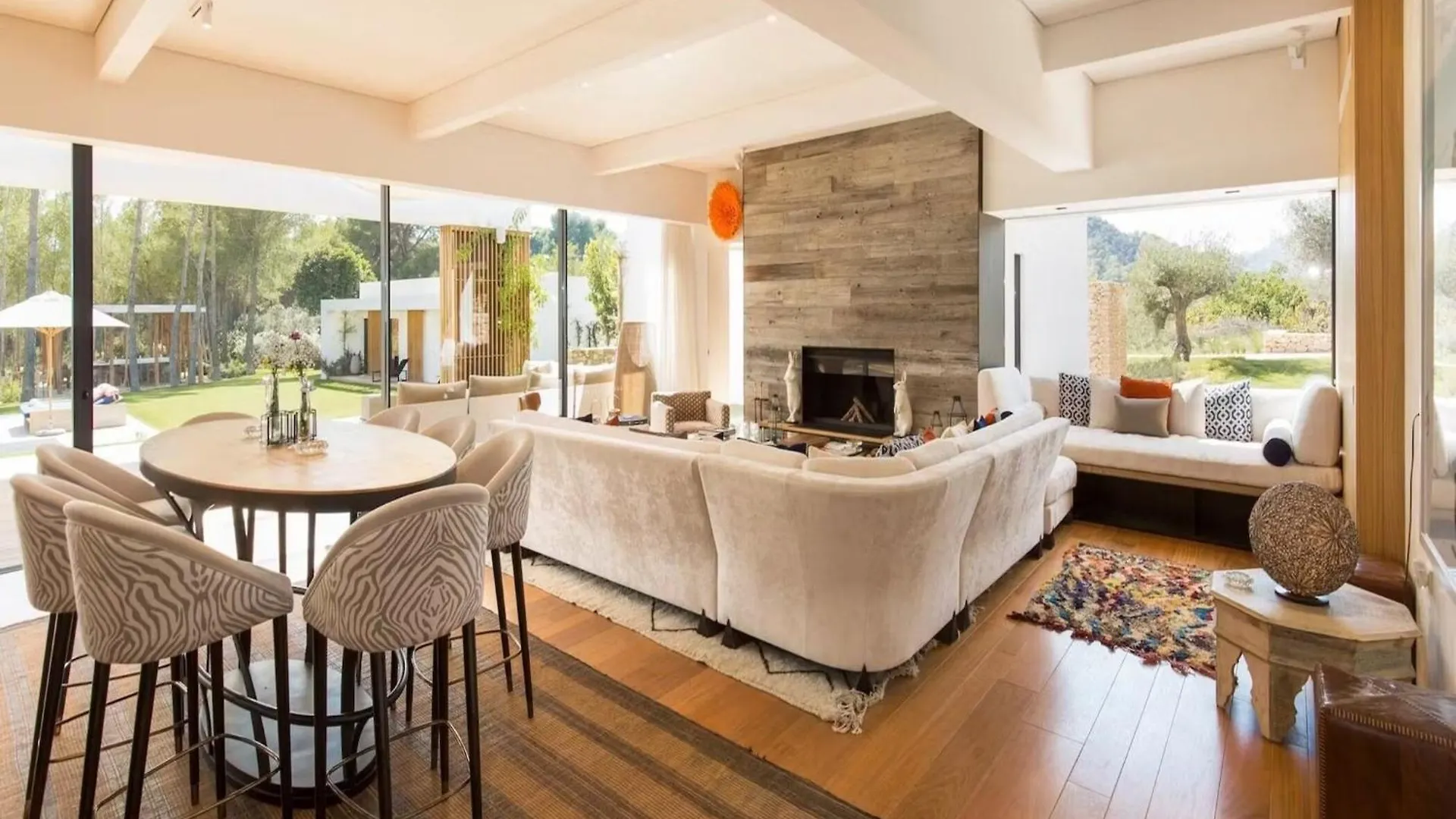 Modern Villa With Hot Tub Sant Josep de sa Talaia 0*,  Spain