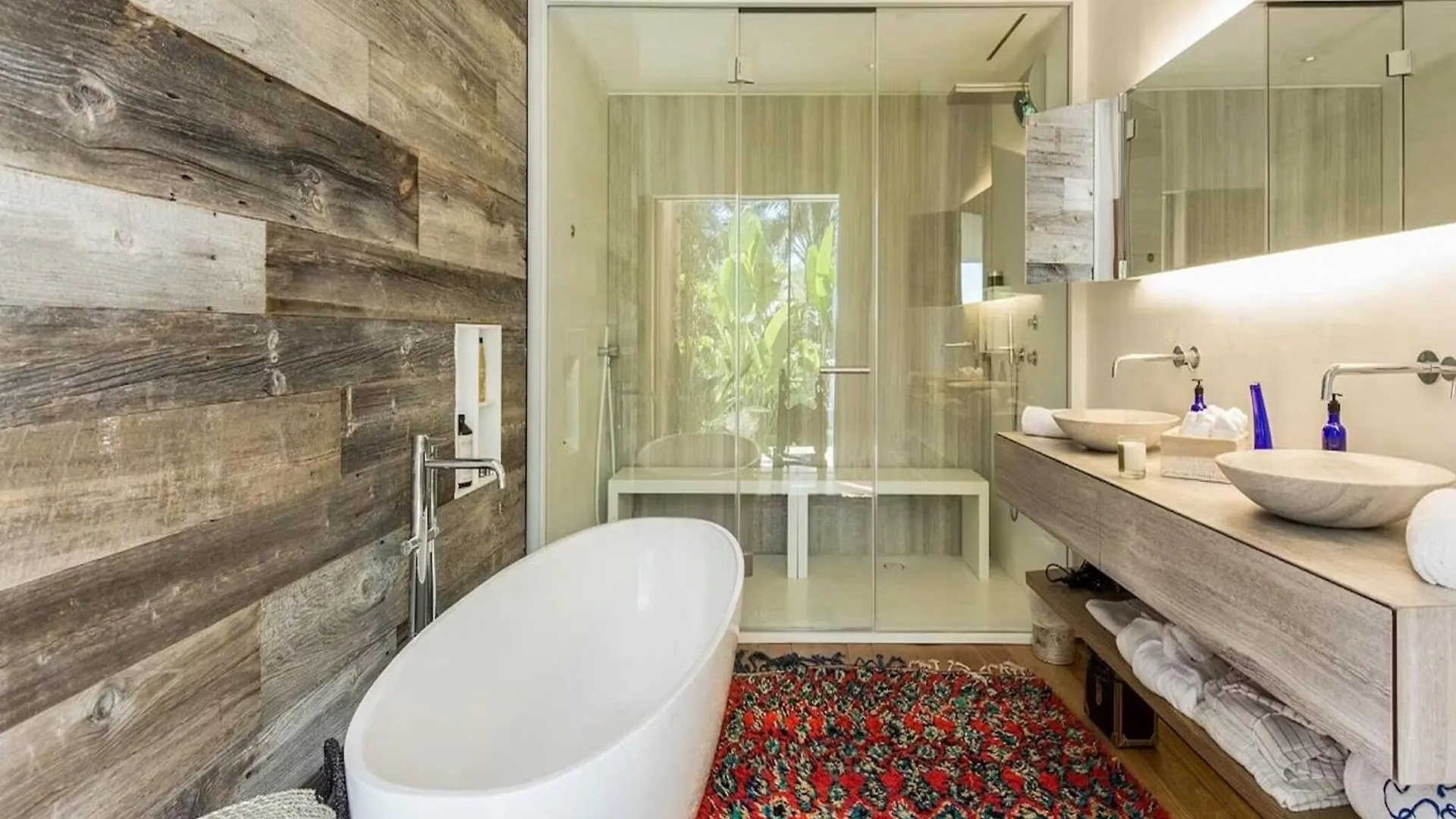 Modern Villa With Hot Tub Sant Josep de sa Talaia